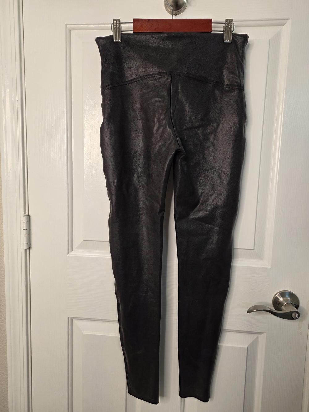 SPANX Faux Leather Leggings – Size L – Black – High Waist – Slimming & Sculpting